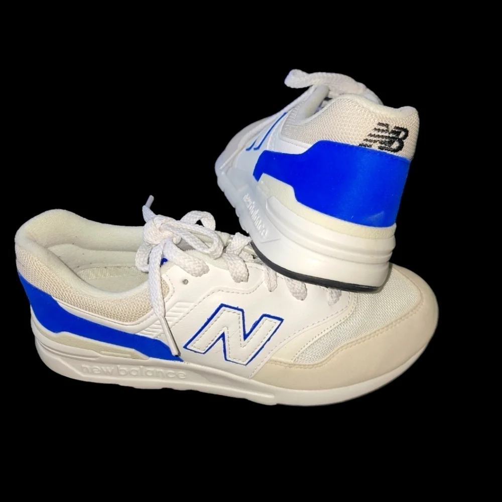 Men/Big Kid Size 7 Moonbeam/Team Royal New Balance 997H. New Without Tags/Box